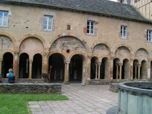 img082_Conques.JPG